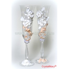 Свадебные бокалы белые  www.crystalmary.ru