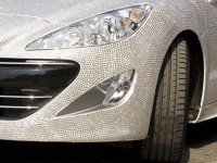 Автомобиль Peugeot RCZ, инкрустированный бриллиантами